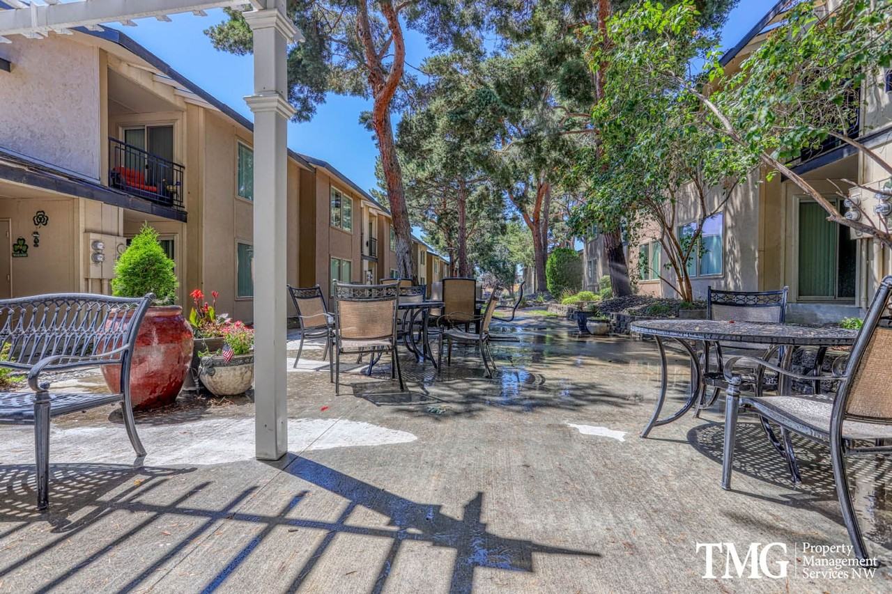 The Illahee Apartments - Photo 7 of 50