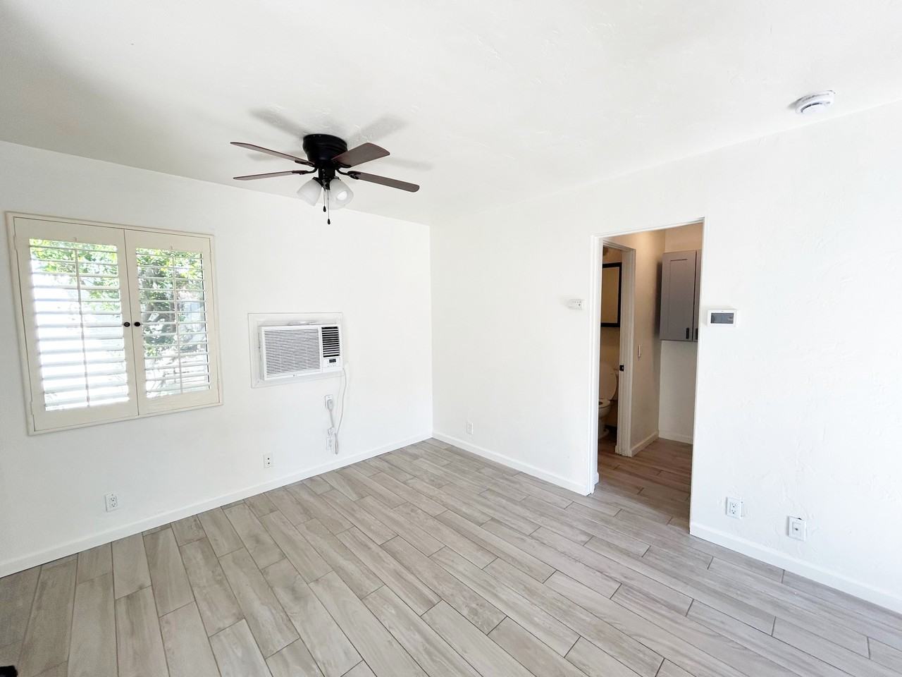 1315 N Indian Canyon Dr #1 - Photo 3 of 10