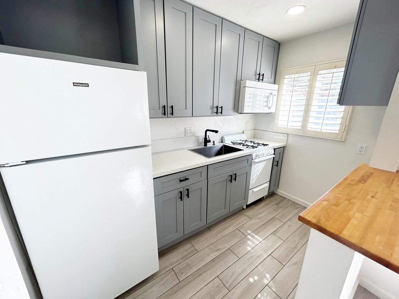 1315 N Indian Canyon Dr #1 - Photo 6 of 10