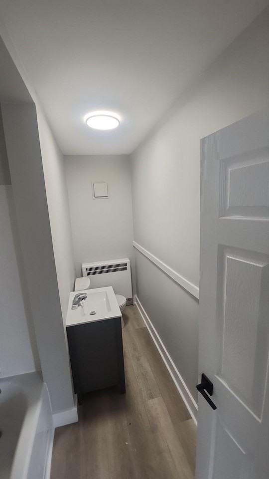 48 Queen St #1 - Photo 5 of 8