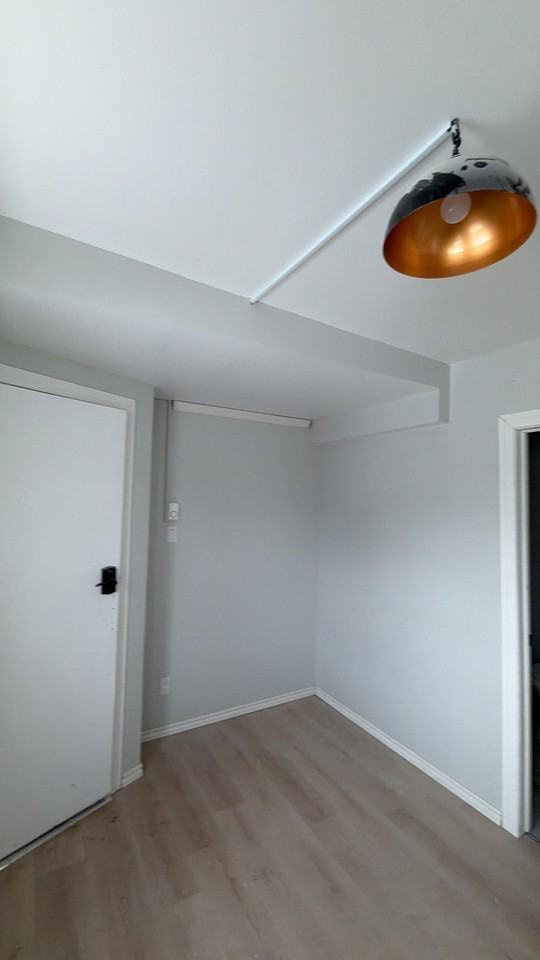 1683 Nova Scotia 242 - 1 #1 - Photo 5 of 10