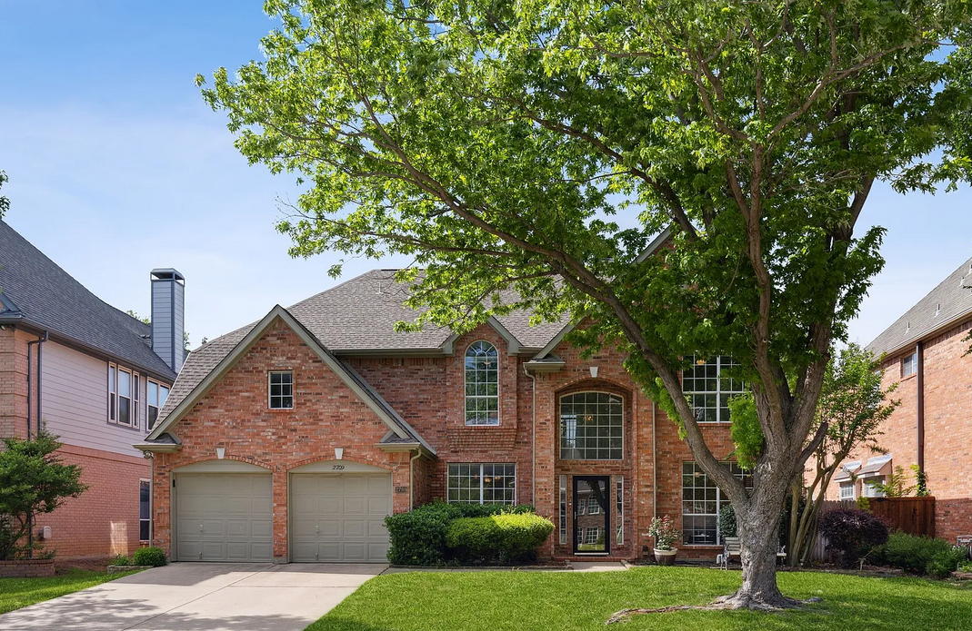 2709 Indian Oak Dr #1