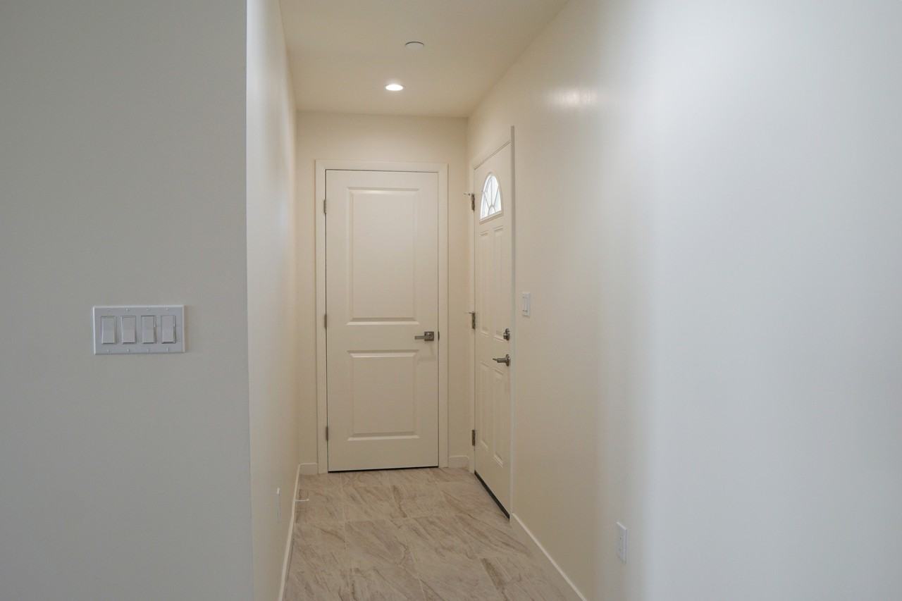 517 S Mountain View Dr #1 - Photo 3 of 26