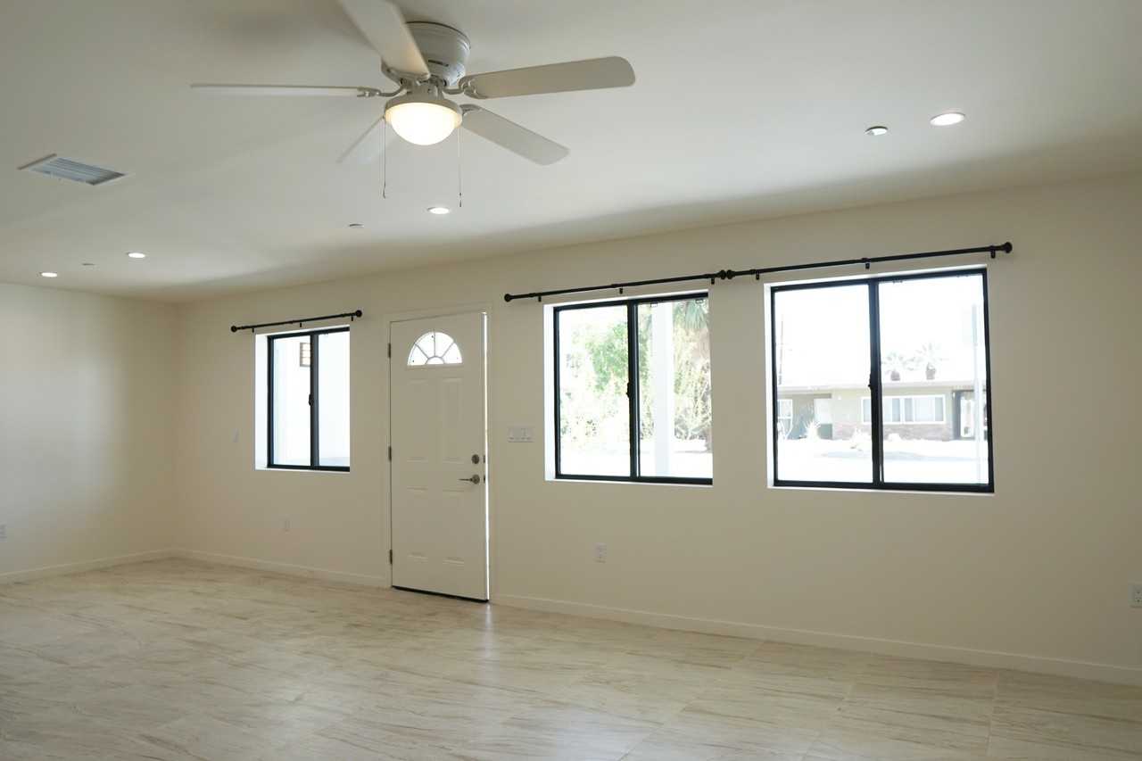 517 S Mountain View Dr #1 - Photo 4 of 26