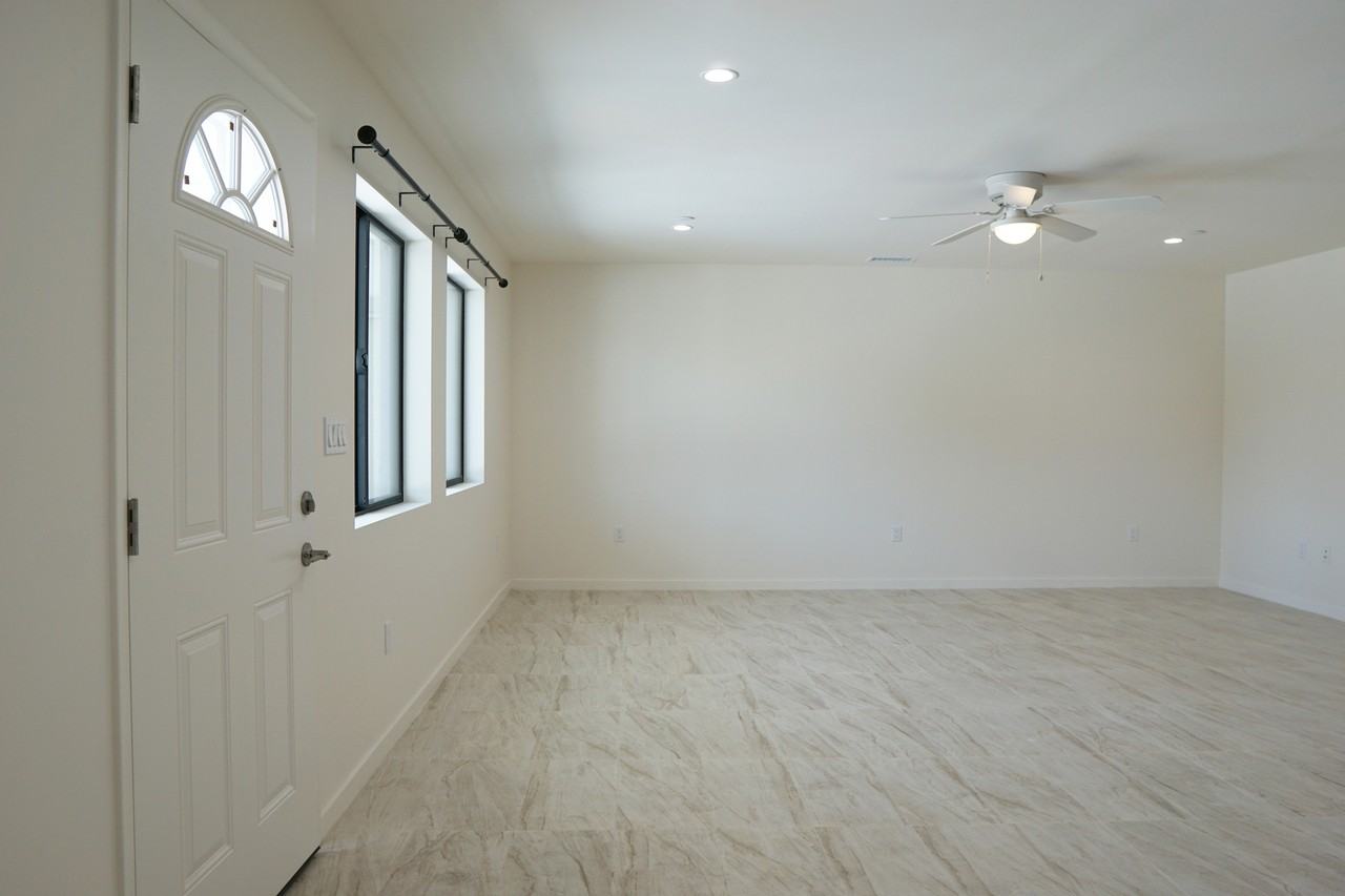 517 S Mountain View Dr #1 - Photo 5 of 26