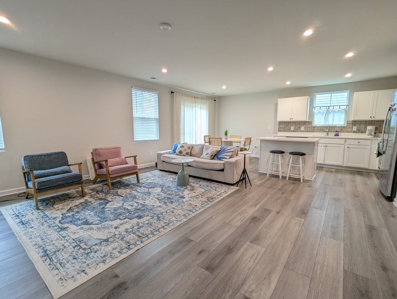 916 Throckmorton Ct #1 - Photo 2 of 23