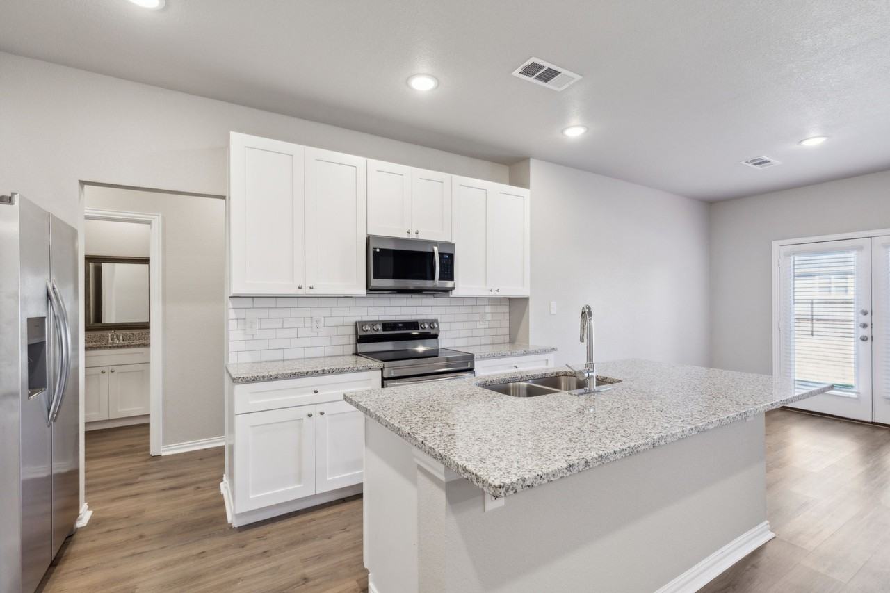820 Brookside Dr #1 - Photo 3 of 11