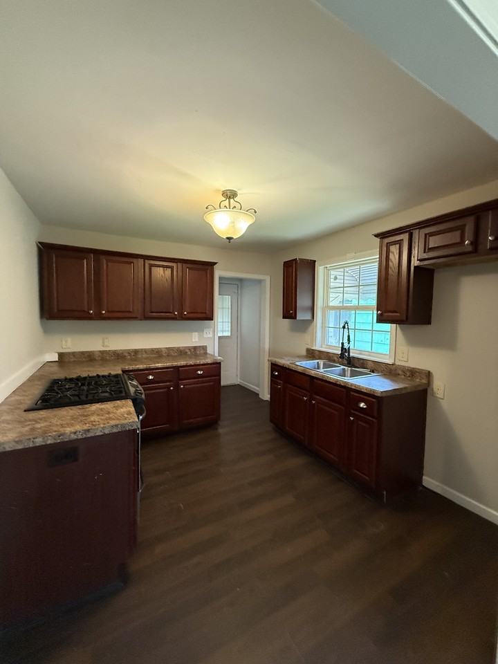 3517 Avenue F #1 - Photo 4 of 10