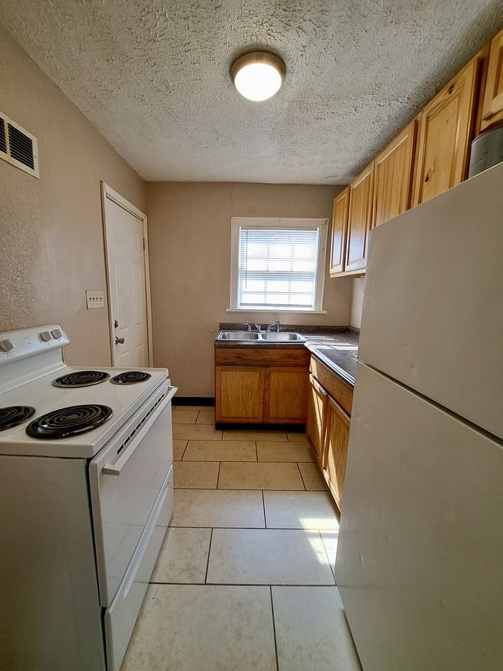 364 Delaware Ave #1 - Photo 4 of 8