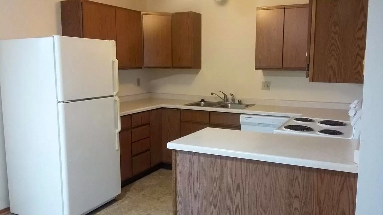 401 England St #2 - Photo 3 of 15