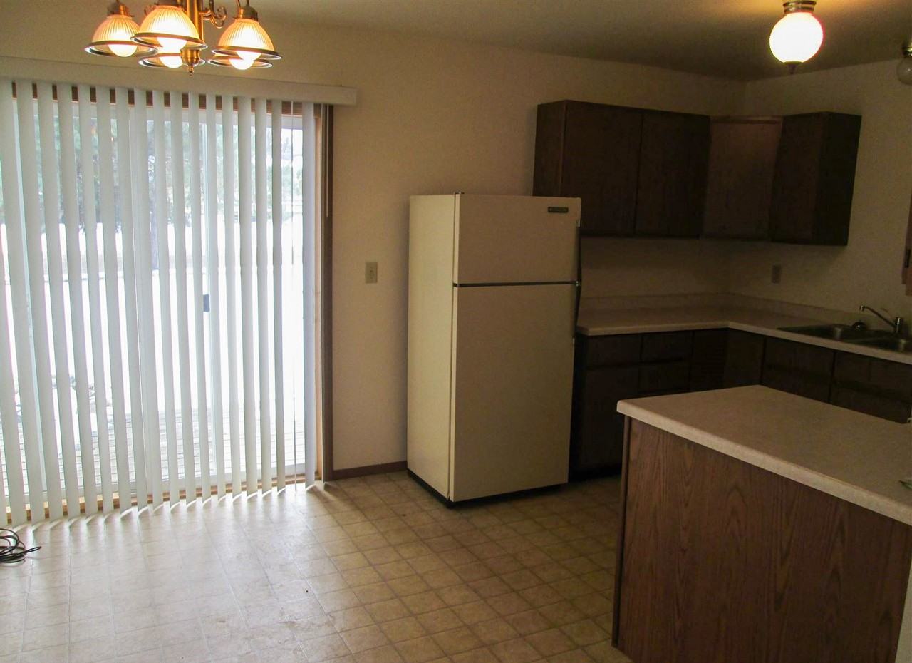 401 England St #2 - Photo 4 of 15