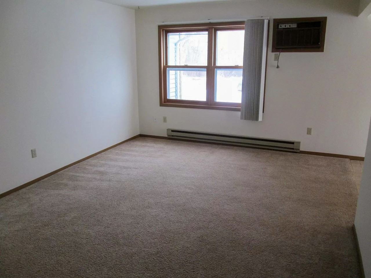 401 England St #2 - Photo 6 of 15