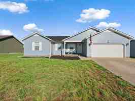 featured image of 485 Labrador Dr #1