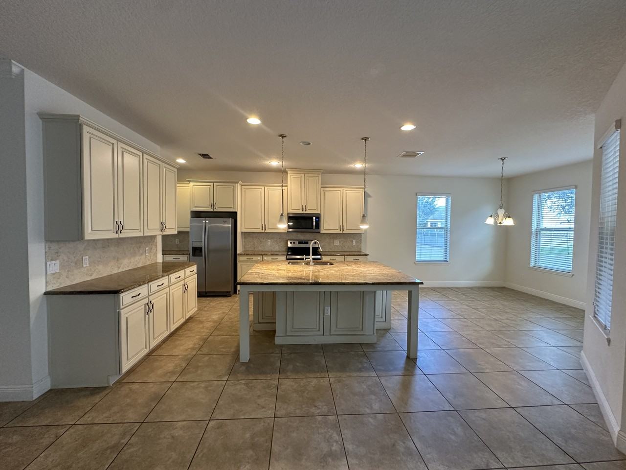 11728 Gray Rock Trl #1 - Photo 6 of 27