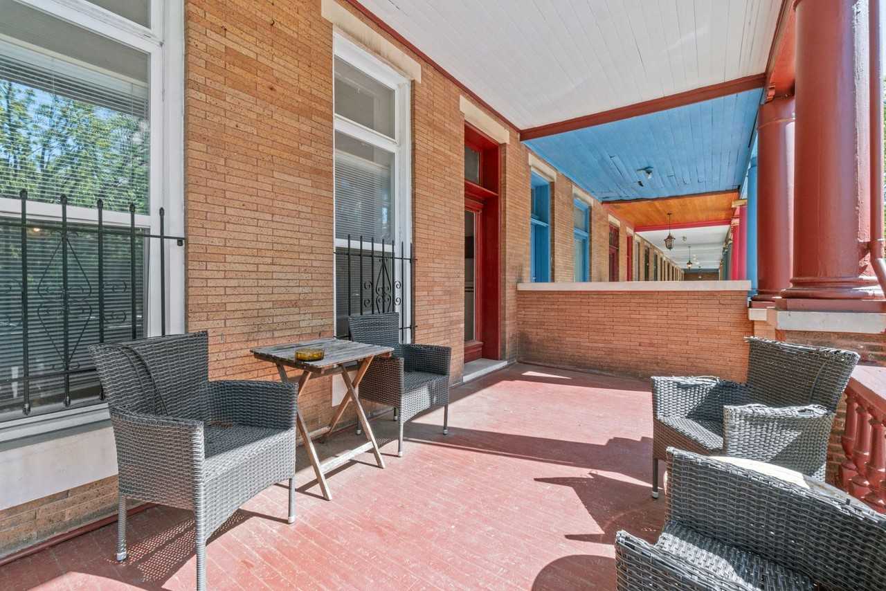 2635 Saint Paul Street - Photo 4 of 41