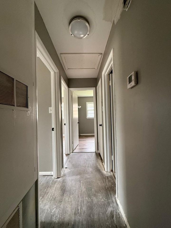 3075 Tremont St - Photo 4 of 19