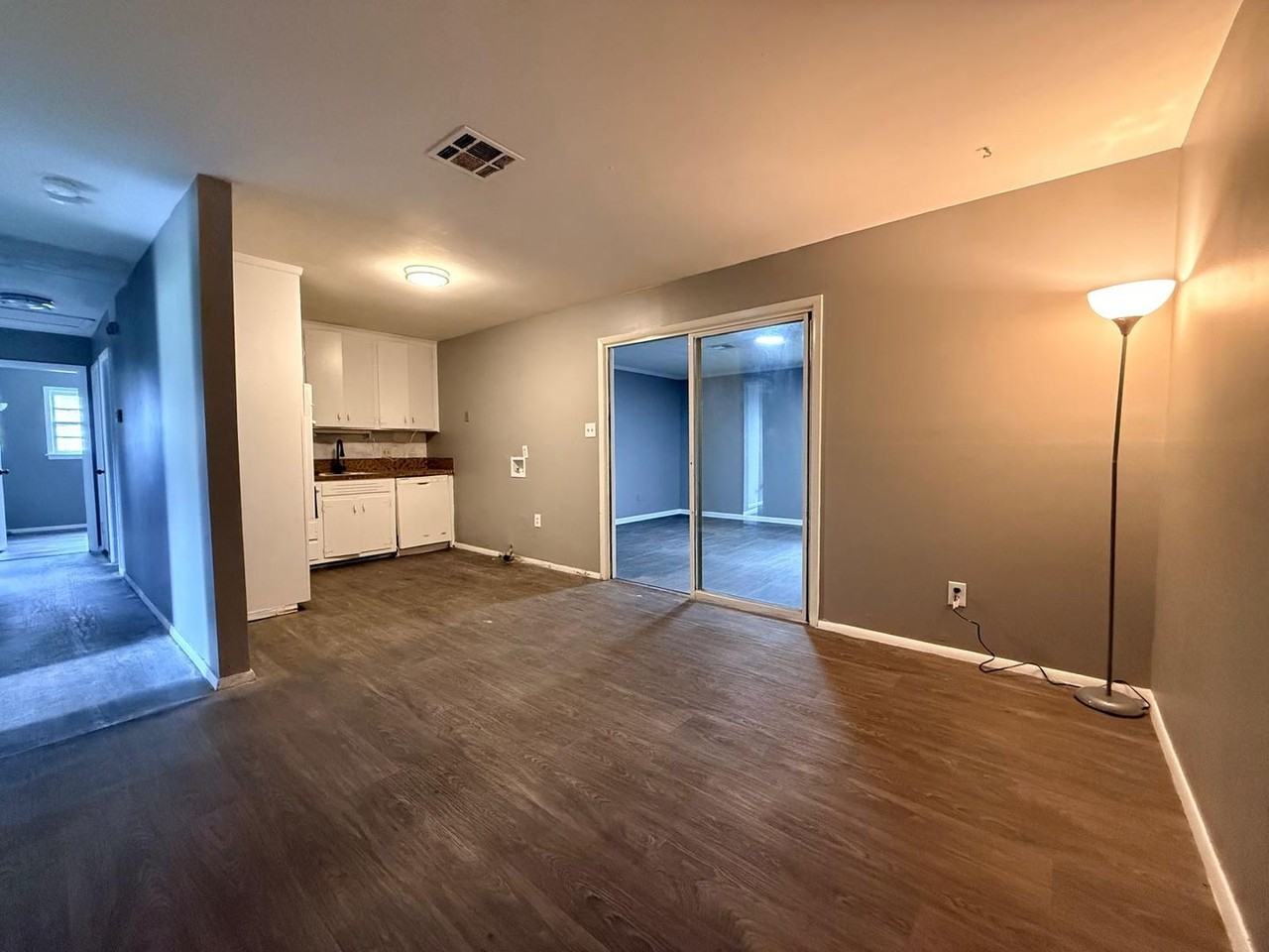 3075 Tremont St - Photo 5 of 19