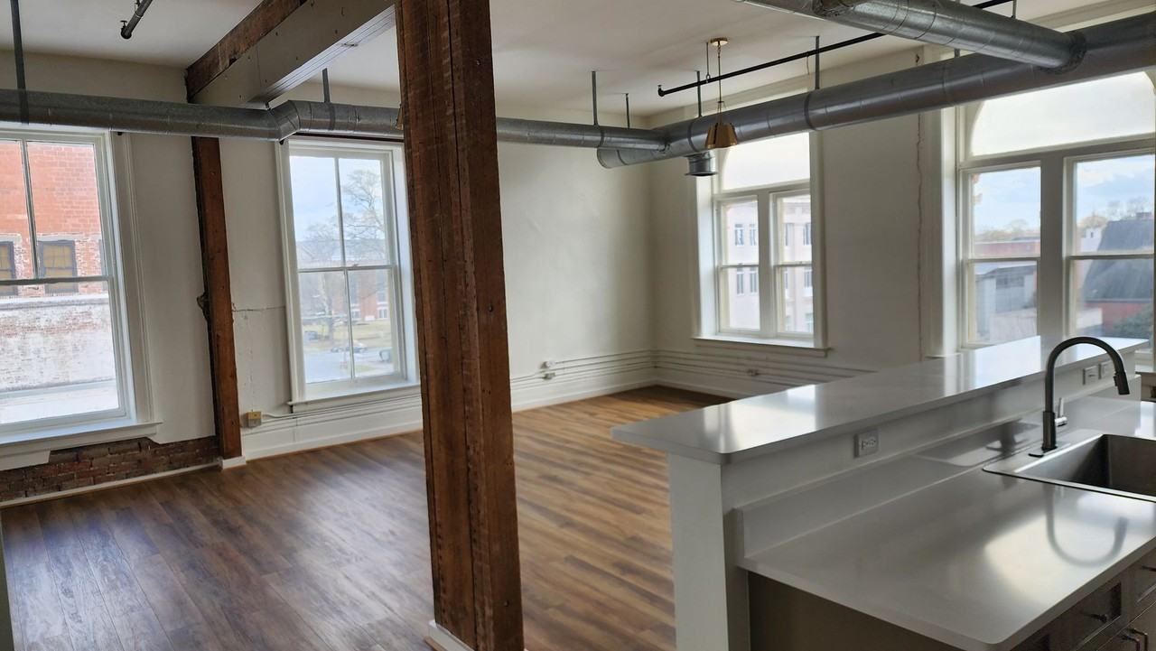 1204 1st Ave #306 - Photo 6 of 15