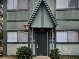 featured image of 109 E Us Highway 80