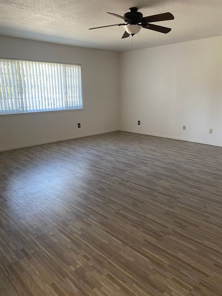 1460 Linden Way - Photo 7 of 18