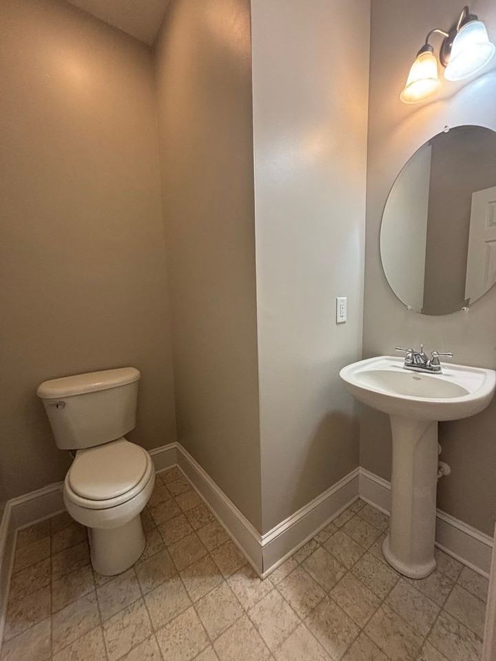 33 Braiden Manor Rd - Photo 5 of 31