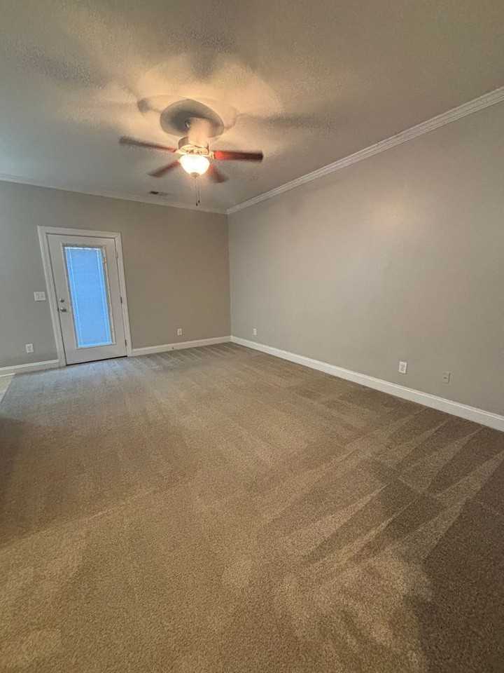 33 Braiden Manor Rd - Photo 7 of 31