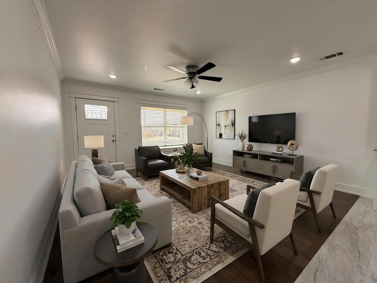 1907 E. Brookview Drive - Photo 4 of 19