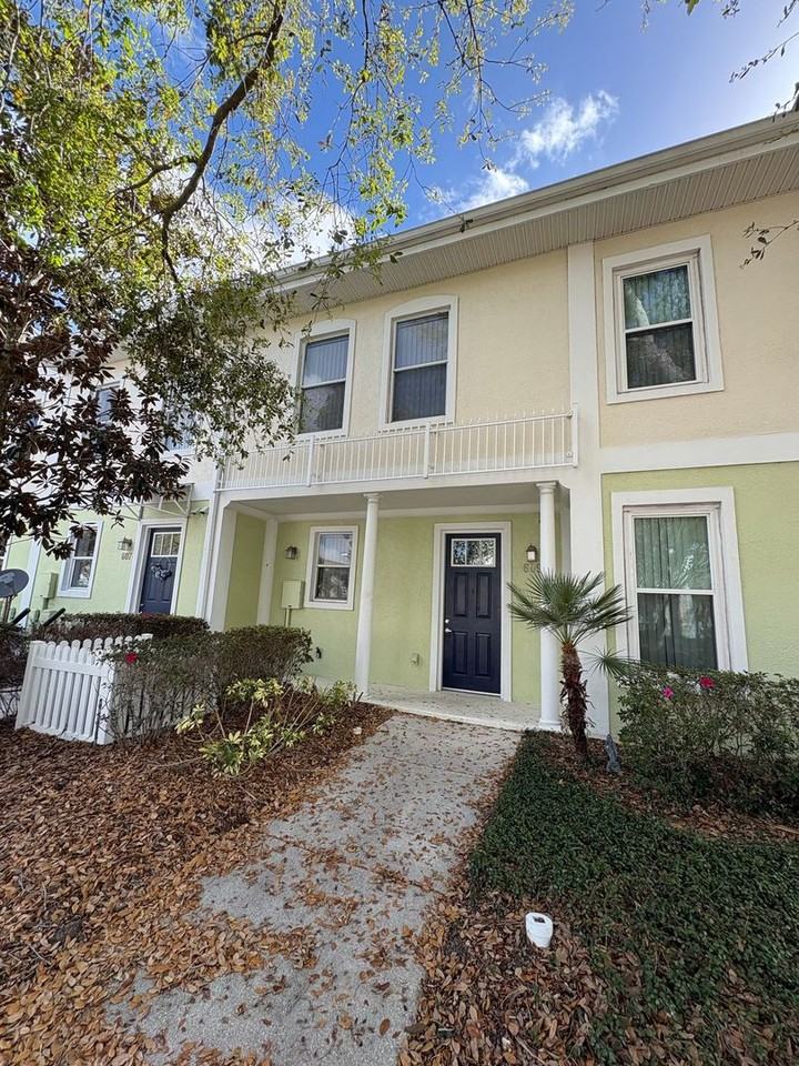 609 Cornerstone Dr - Photo 5 of 26