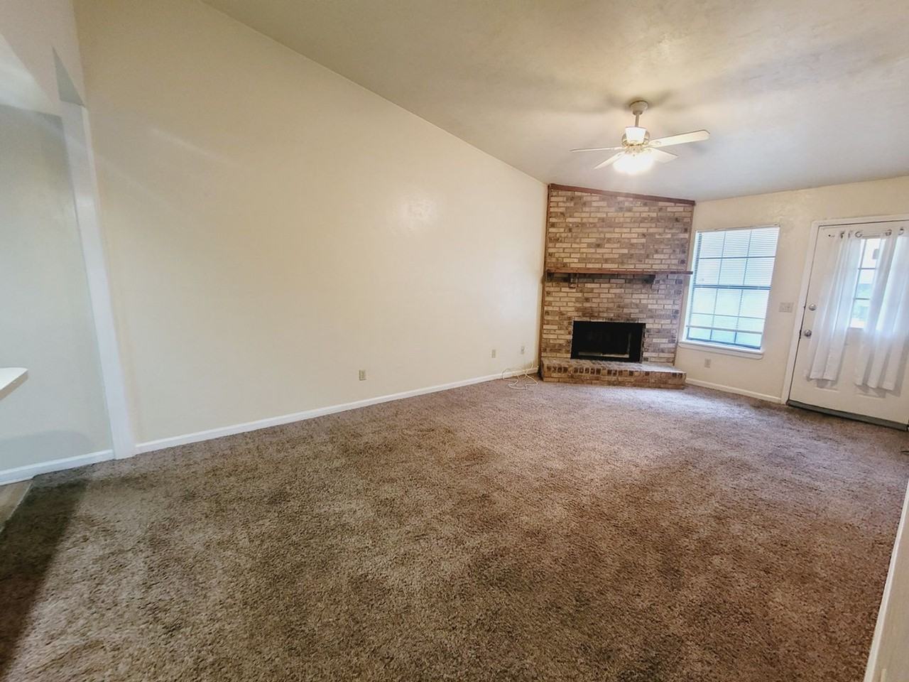 2833 Botany Pl - Photo 3 of 26