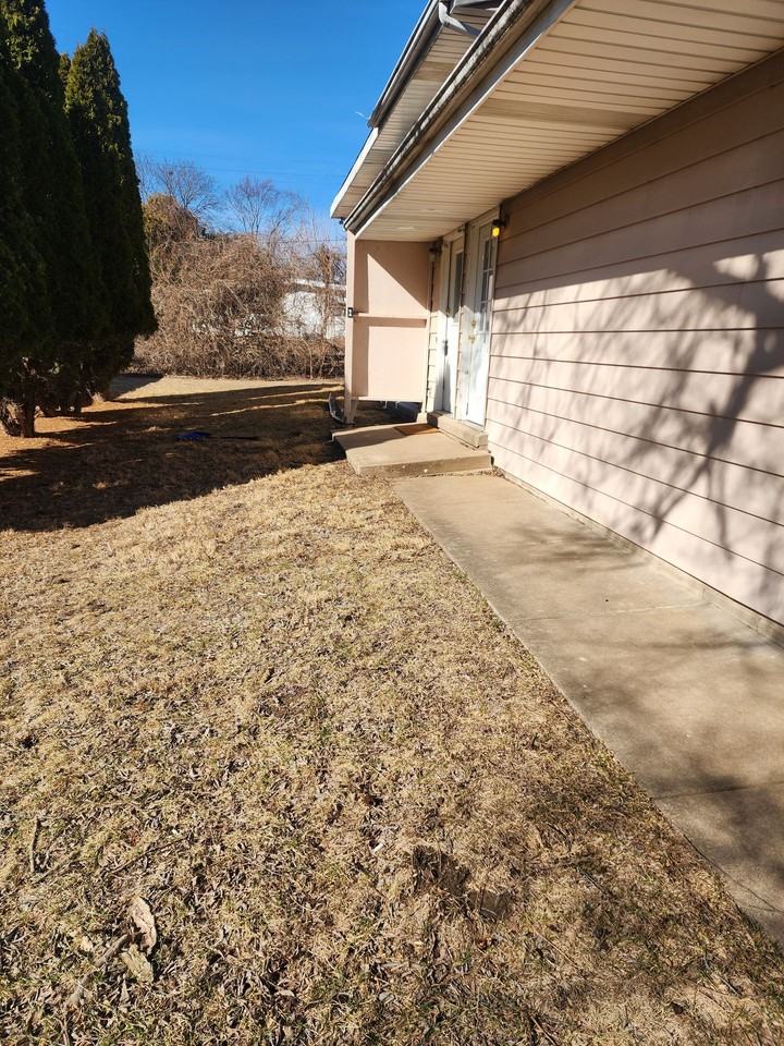 3629 N. Leroy Ave - Photo 2 of 26