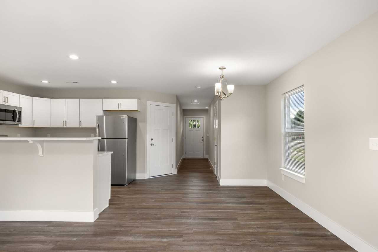 Sunset Acres - Photo 6 of 26
