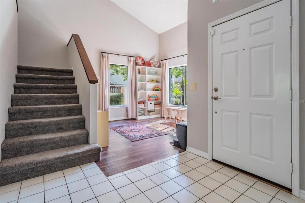 16105 Stowe Ct - Photo 3 of 31