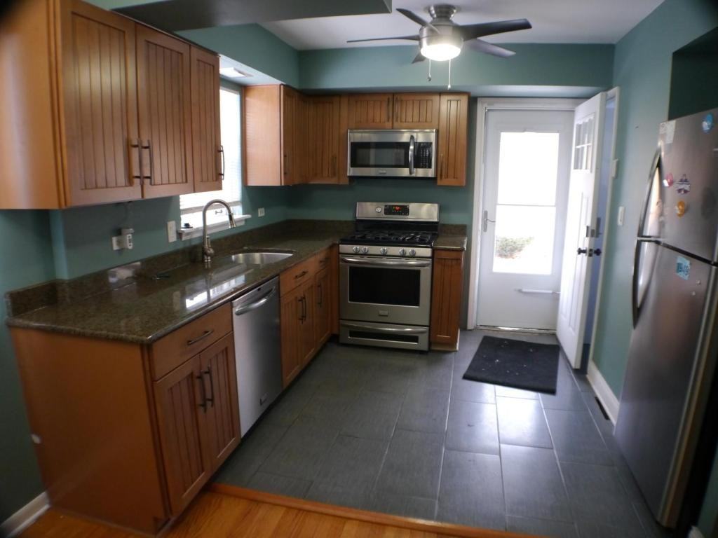 4509 W 102nd St - Photo 5 of 17