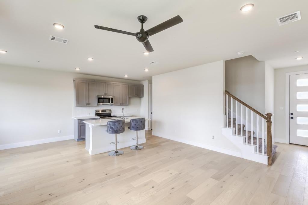 2600 Gattis School Rd - Photo 5 of 31