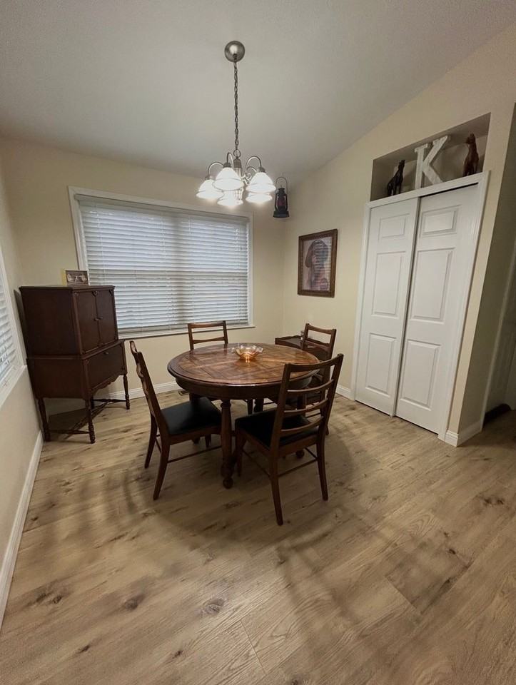 807 S 18th St - Photo 4 of 10