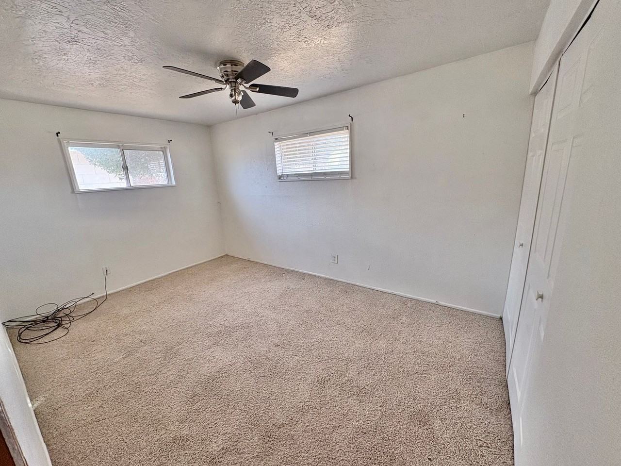 1718 N Penasco Dr - Photo 6 of 7