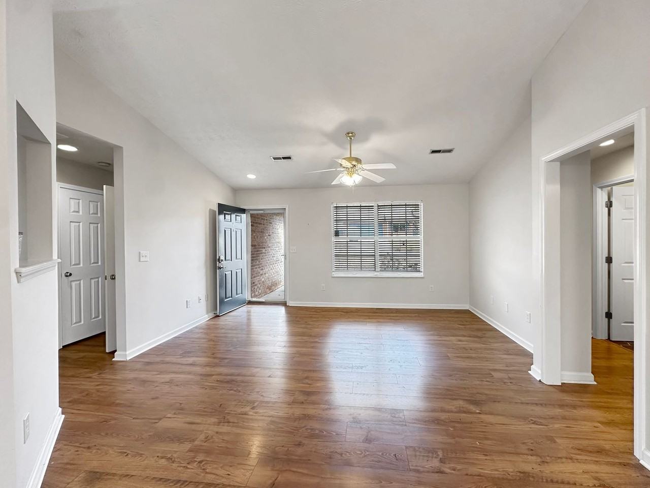 8149 Florence Gardens Rd - Photo 4 of 23