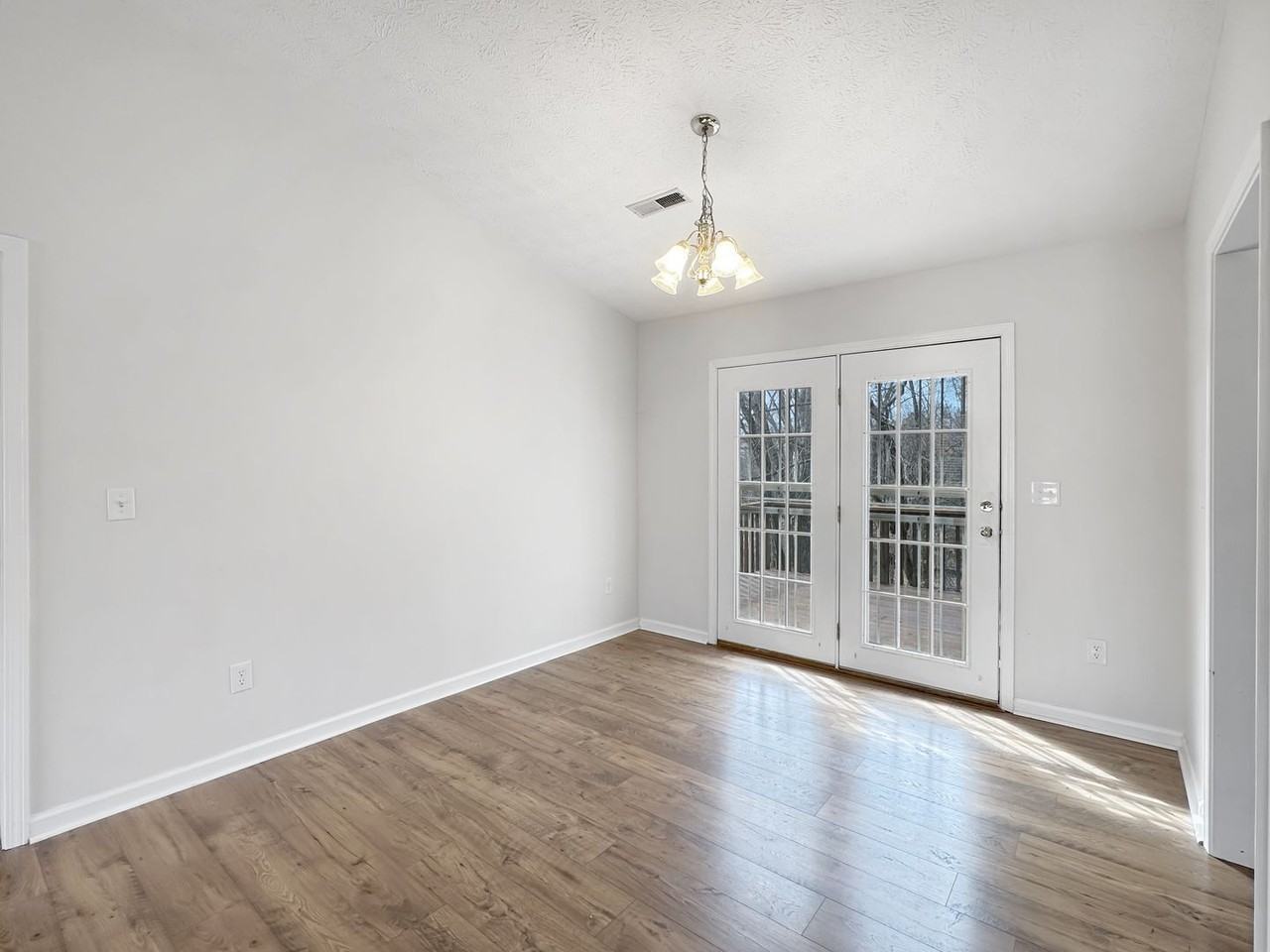 8149 Florence Gardens Rd - Photo 6 of 23