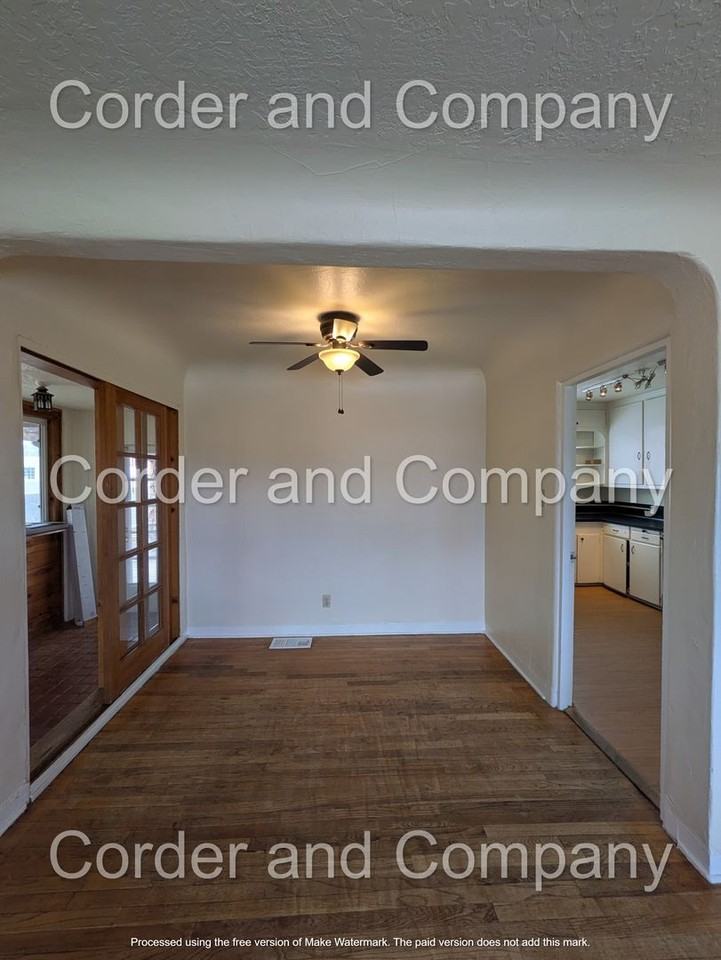 4741 Southern Ave Se - Photo 7 of 33