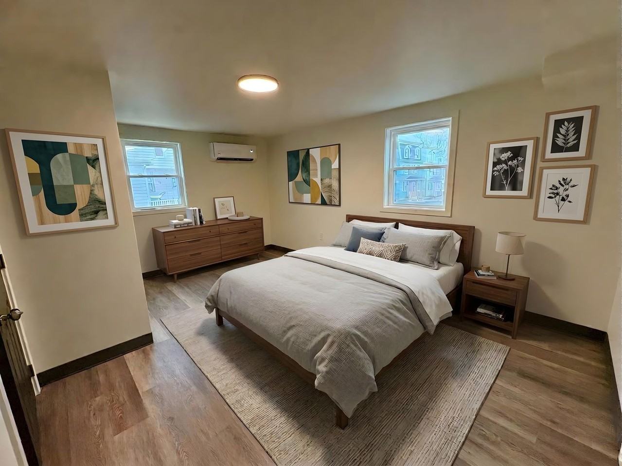 202 S Lawrence Street - Photo 2 of 35