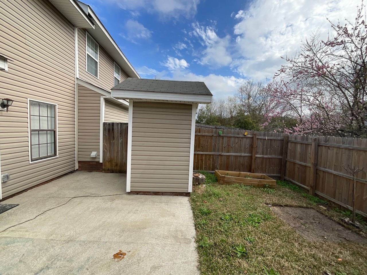 3924 Miramar Ct - Photo 4 of 20