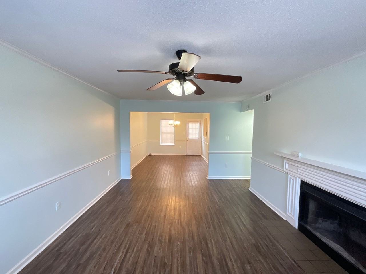 3924 Miramar Ct - Photo 6 of 20