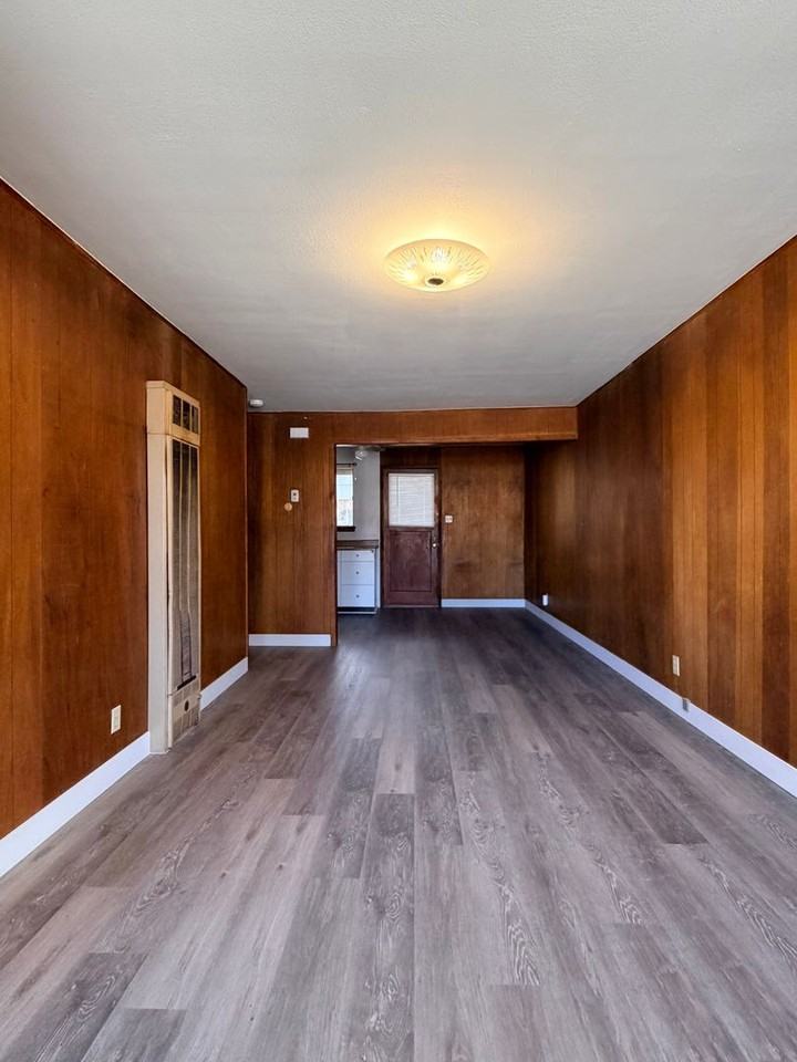 4070 Shinners Pl - Photo 2 of 7