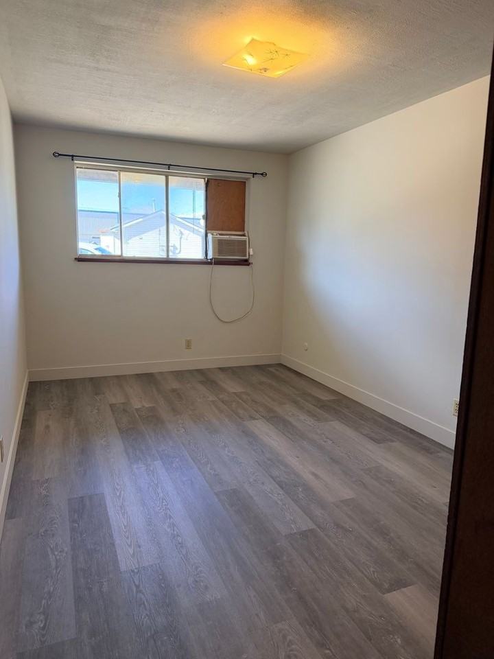 4070 Shinners Pl - Photo 7 of 7