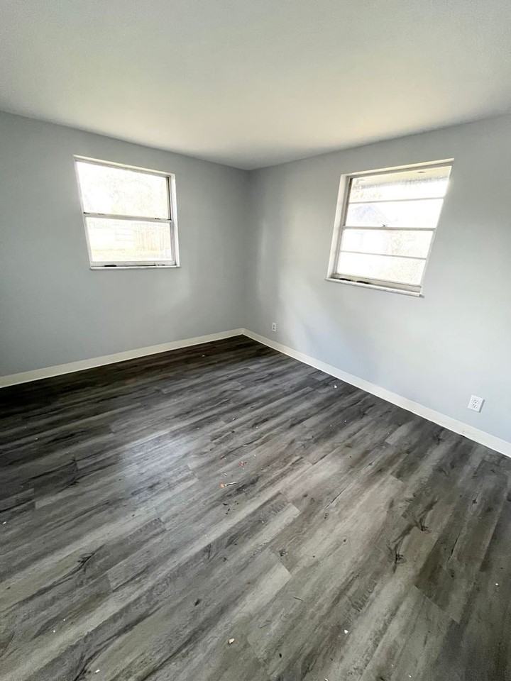 5024 Lantana St - Photo 4 of 6