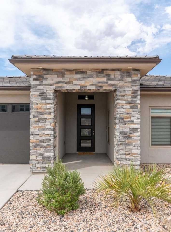 3711 E Archturus Dr - Photo 2 of 34