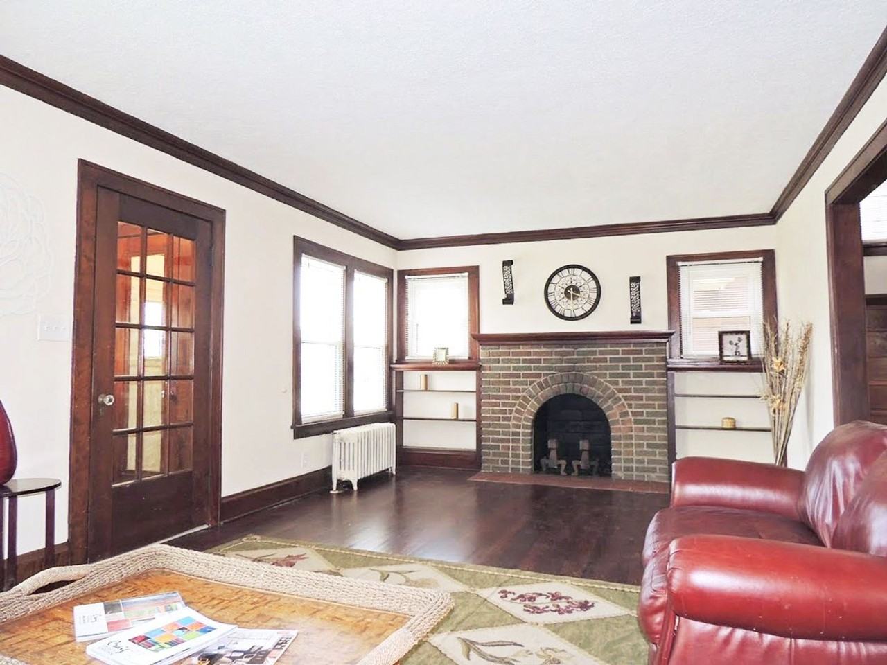 305 E 194th St - Photo 3 of 15