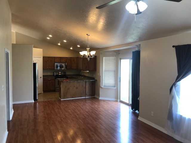 1919 N Sego Lilly Dr - Photo 2 of 25