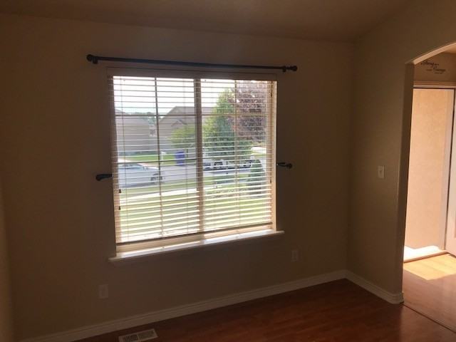 1919 N Sego Lilly Dr - Photo 6 of 25