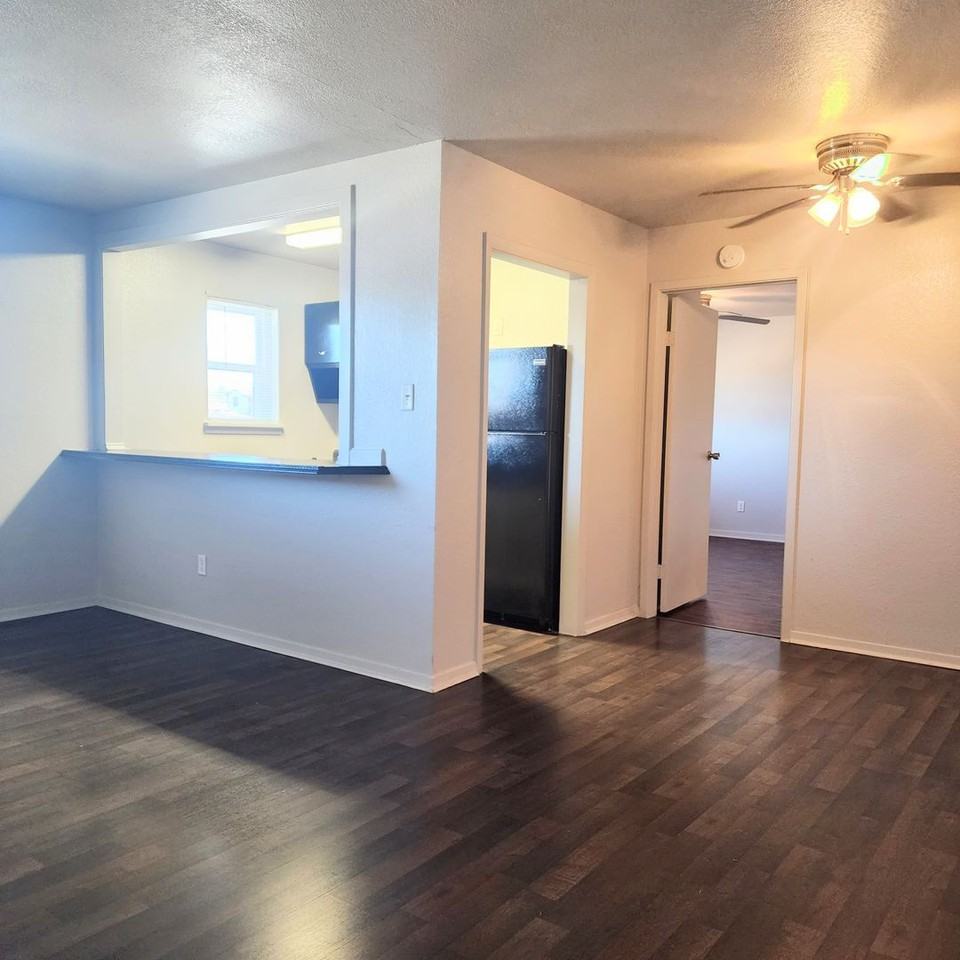 Pinnacle Rock Residences - Photo 7 of 9